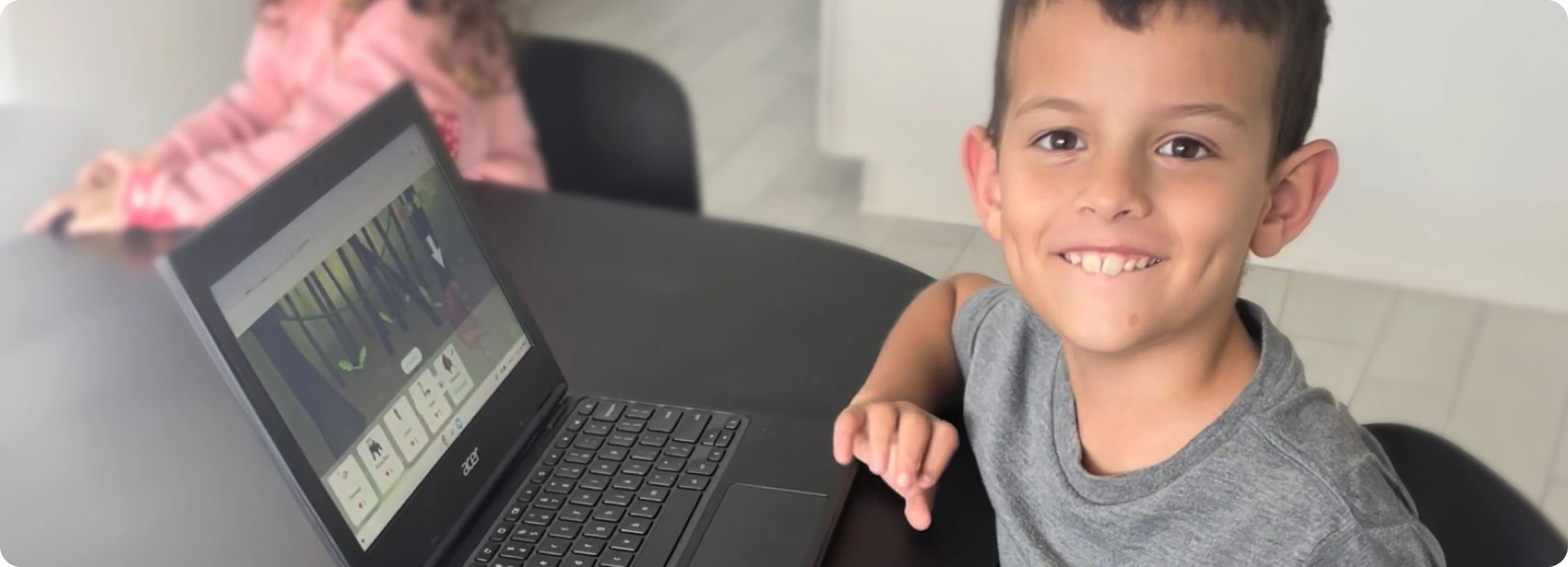 a child learning with Calcularis 