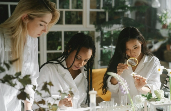 Life scientists using Constructor Research