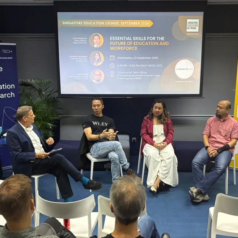 Alex Boome moderating the panel with Chor Meng Tan, Claudine Fernandez, and Wan Fareed at the Singapore Education Lounge