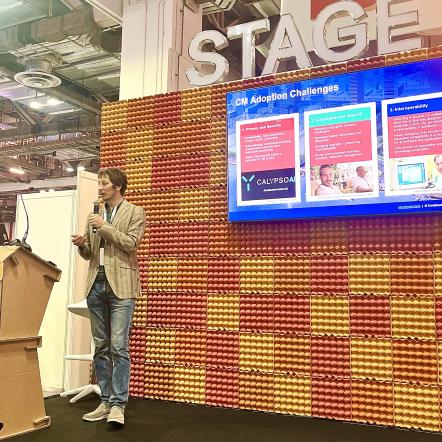 Dima_at_EduTechAsia_4