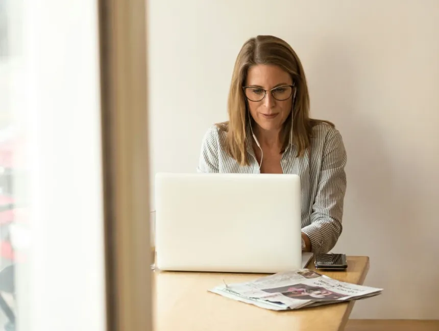 woman at desk - online certification 